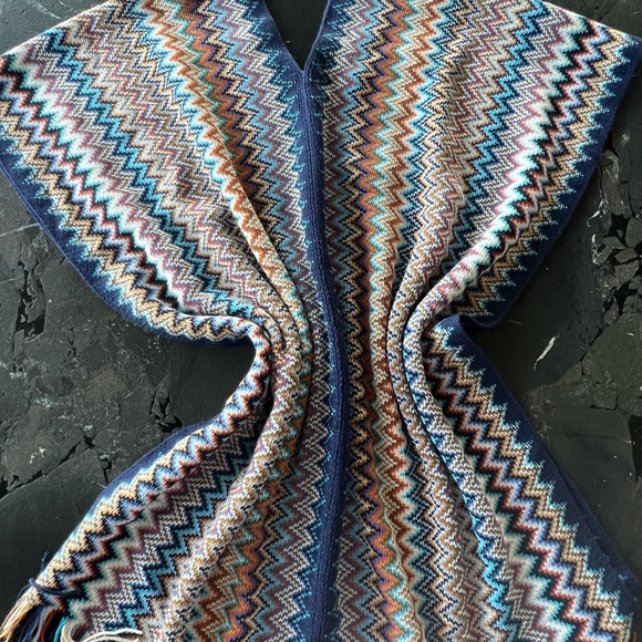 Missoni wool sweater poncho - Picture 3 of 10